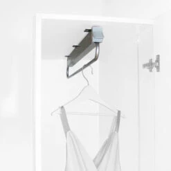 Emuca - Porte-vêtements Extractible Pour Armoire Grande Profondeur Self 800 Mm, Acier Et Plastique, Gris Métallisé 7 Emuca - Porte-vêtements Extractible Pour Armoire Grande Profondeur Self 800 Mm, Acier Et Plastique, Gris Métallisé -Mottetch Boutique 30440257 4